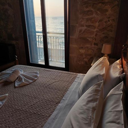 Volakas Beachfront Suites 레팀노 외부 사진