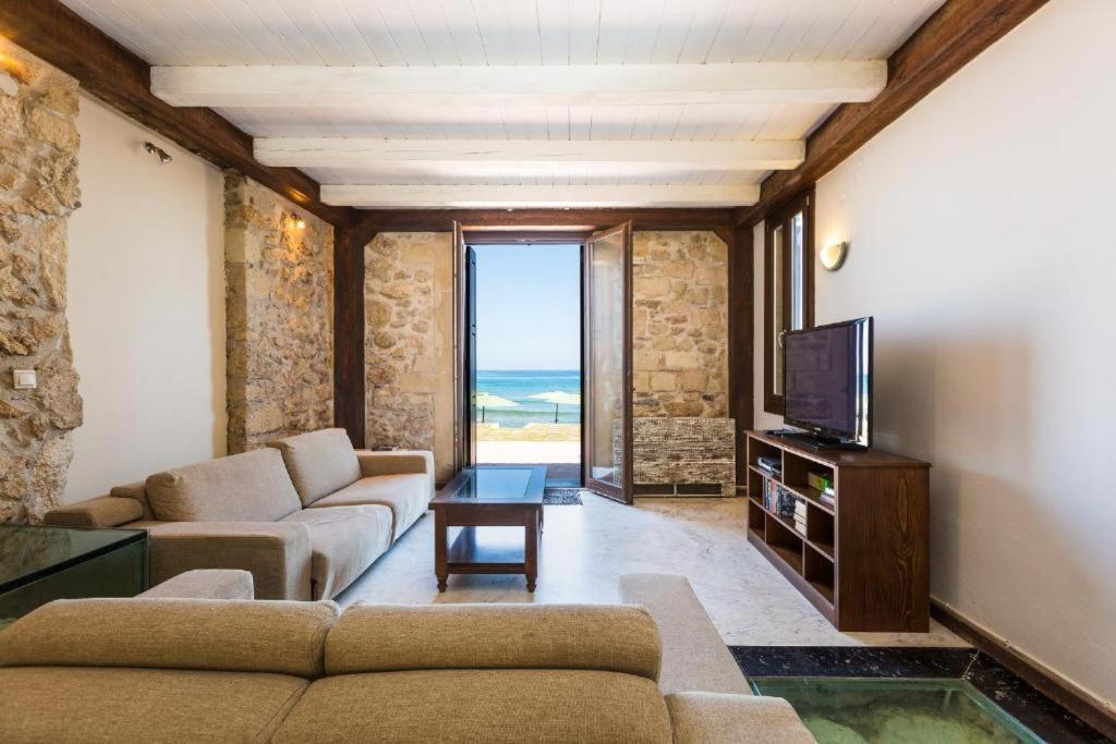 Volakas Beachfront Suites 레팀노 외부 사진