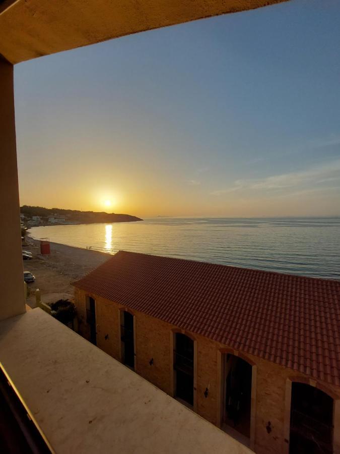 Volakas Beachfront Suites 레팀노 외부 사진